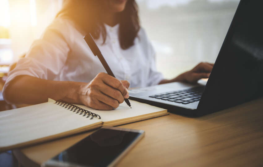 30 FREE Digital Marketing Certifications & Courses