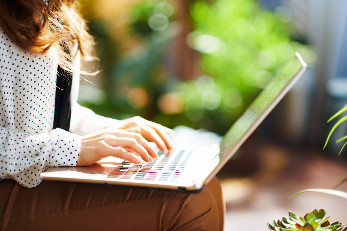 How To Create Evergreen Content: An Actionable Guide To Producing Timeless Blog Posts