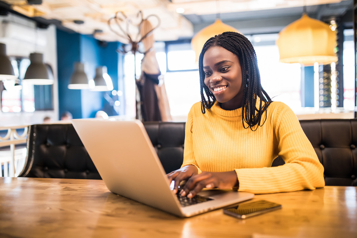 7 Powerful Hacks That Will Glue Your Readers' Eyeballs To Your Niche Content And Keep Them On Site Longer