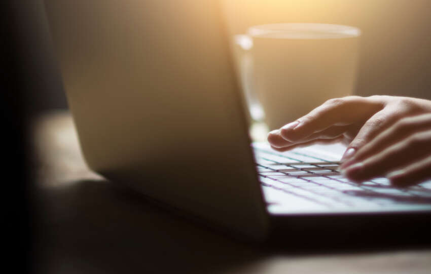 8 Powerful Hacks To Find Profitable Sub-Niches In Any Market