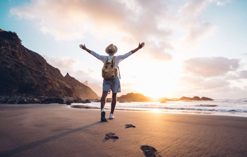 How To Start A Travel Blog: Introducing The Niche Site Challenge [Part 1]