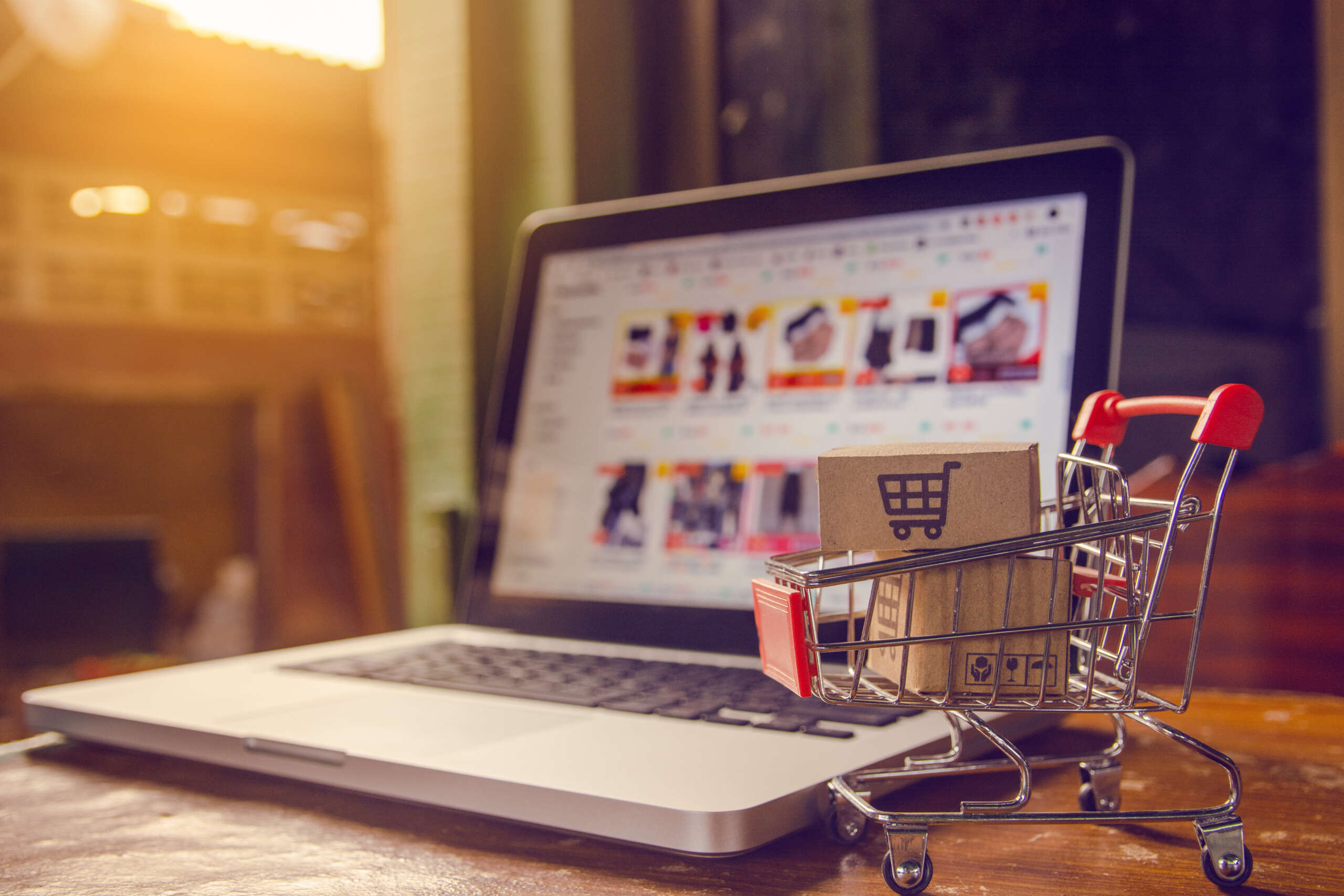 eCommerce Marketing: 15 Proven Strategies To Grow Your eCommerce Revenue