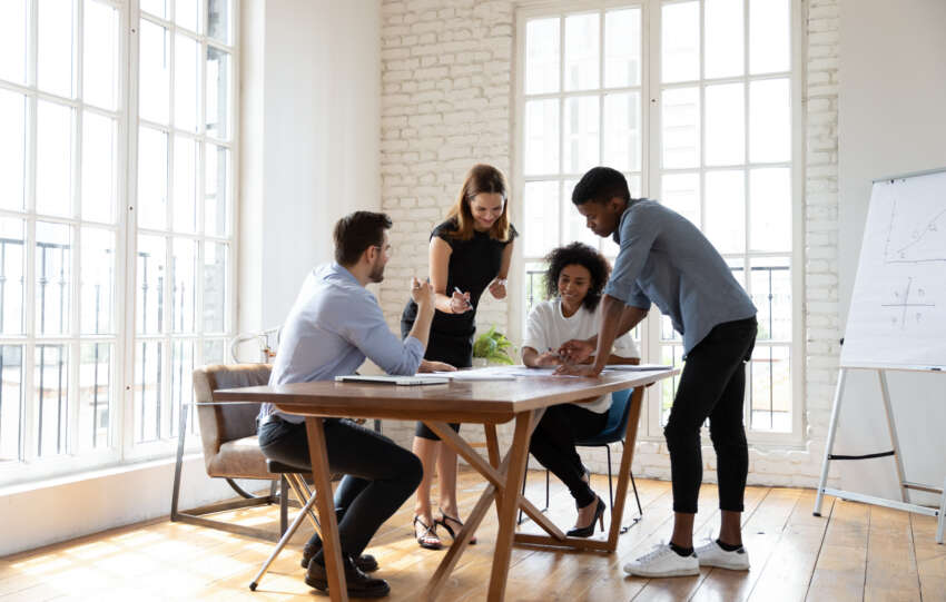 How to Make Digital Marketing and Traditional Marketing Work Together for Your Business