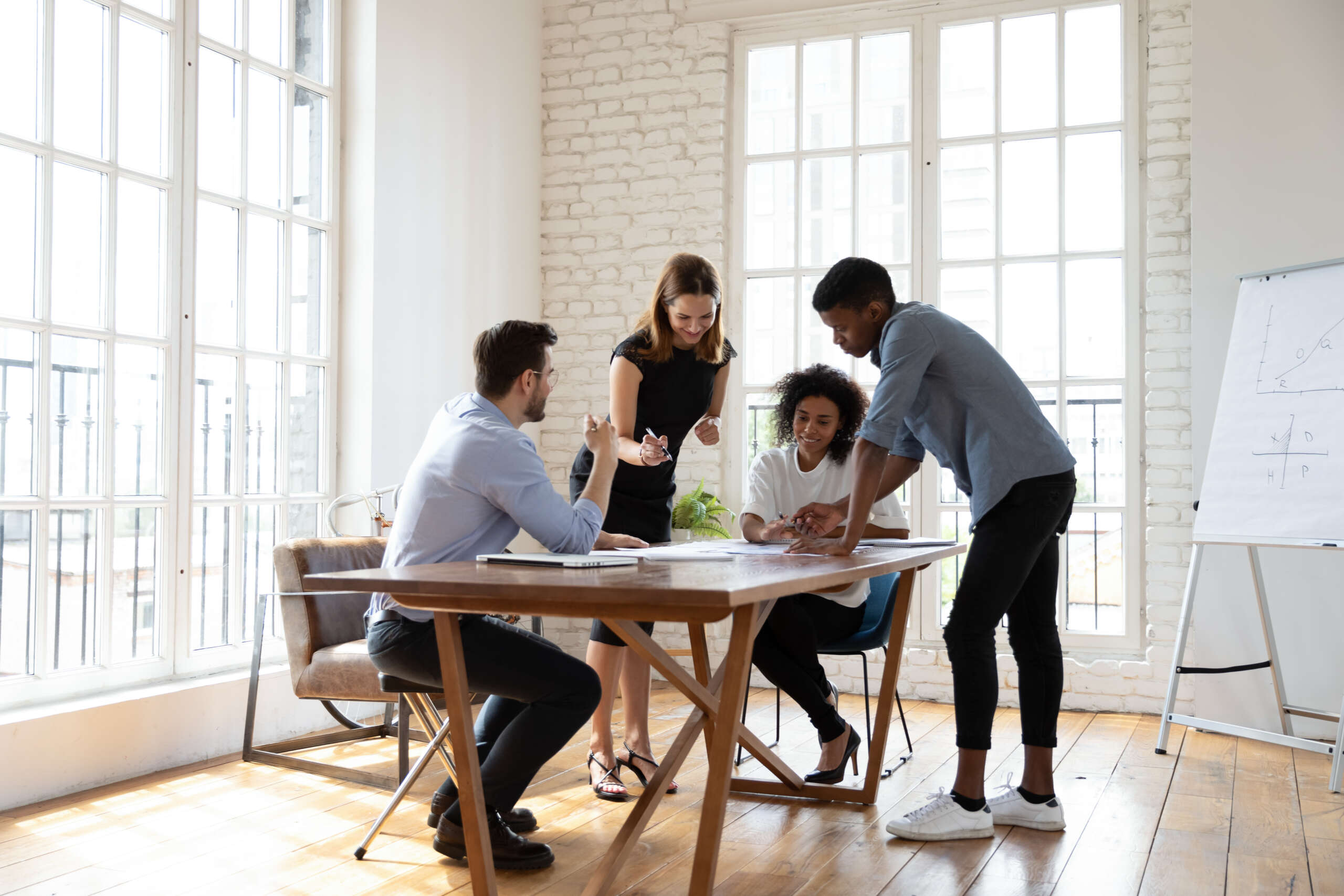 How to Make Digital Marketing and Traditional Marketing Work Together for Your Business