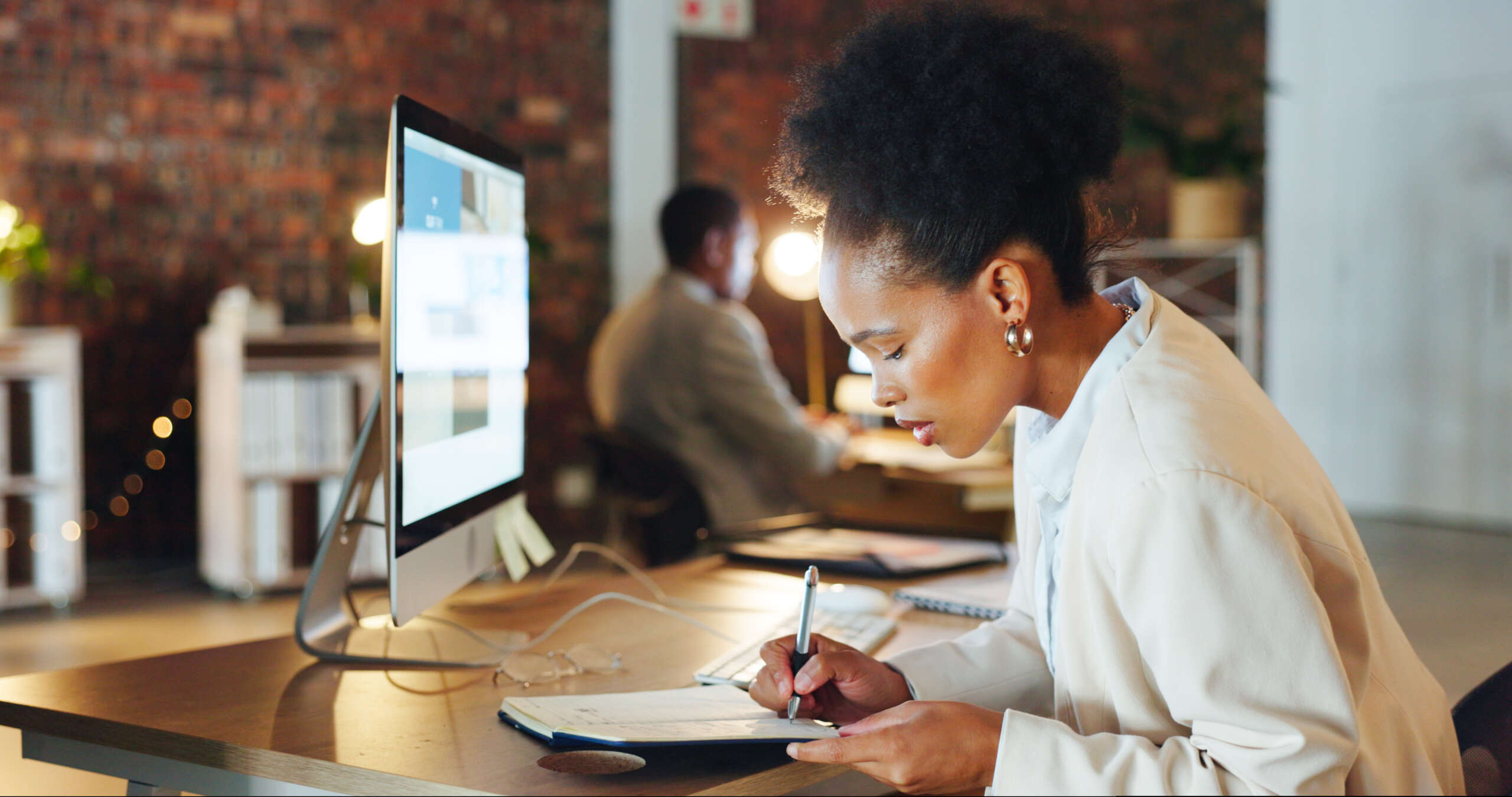 Writing a Blog Post: A Step-by-Step Guide to Content Optimization