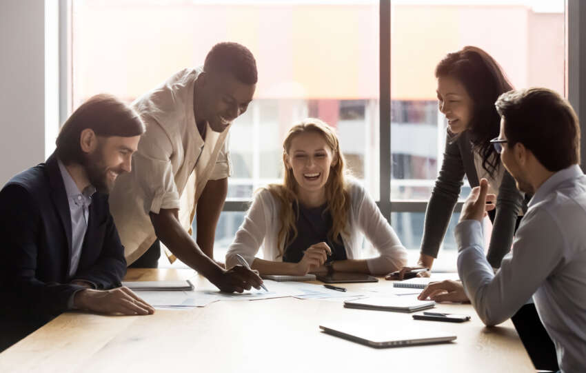 Choosing the Right Employee Engagement Tool in 2024