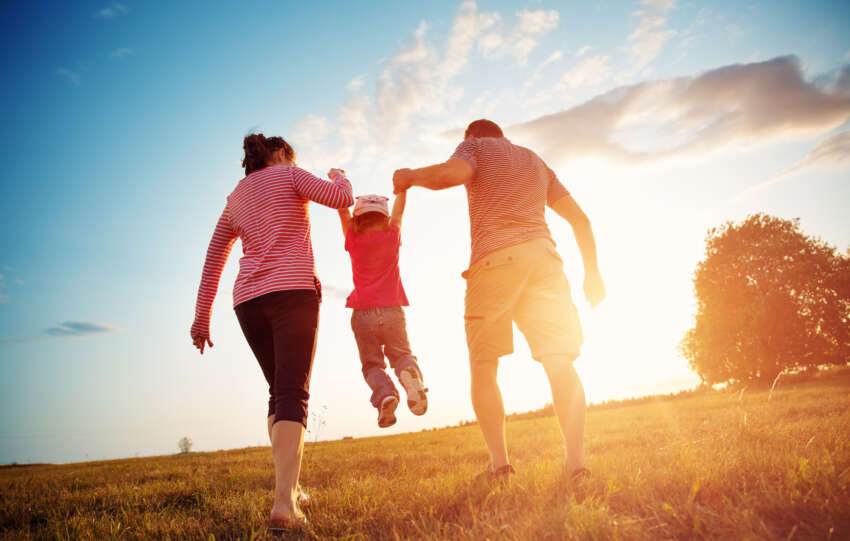 Creative Income Hacks for Stay at Home Parents in 2024