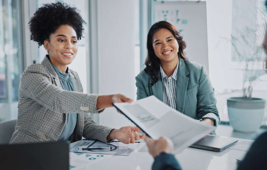 Streamlined Stakeholder Relationship Management with Comprehensive Tools: Enhancing Collaboration and Efficiency