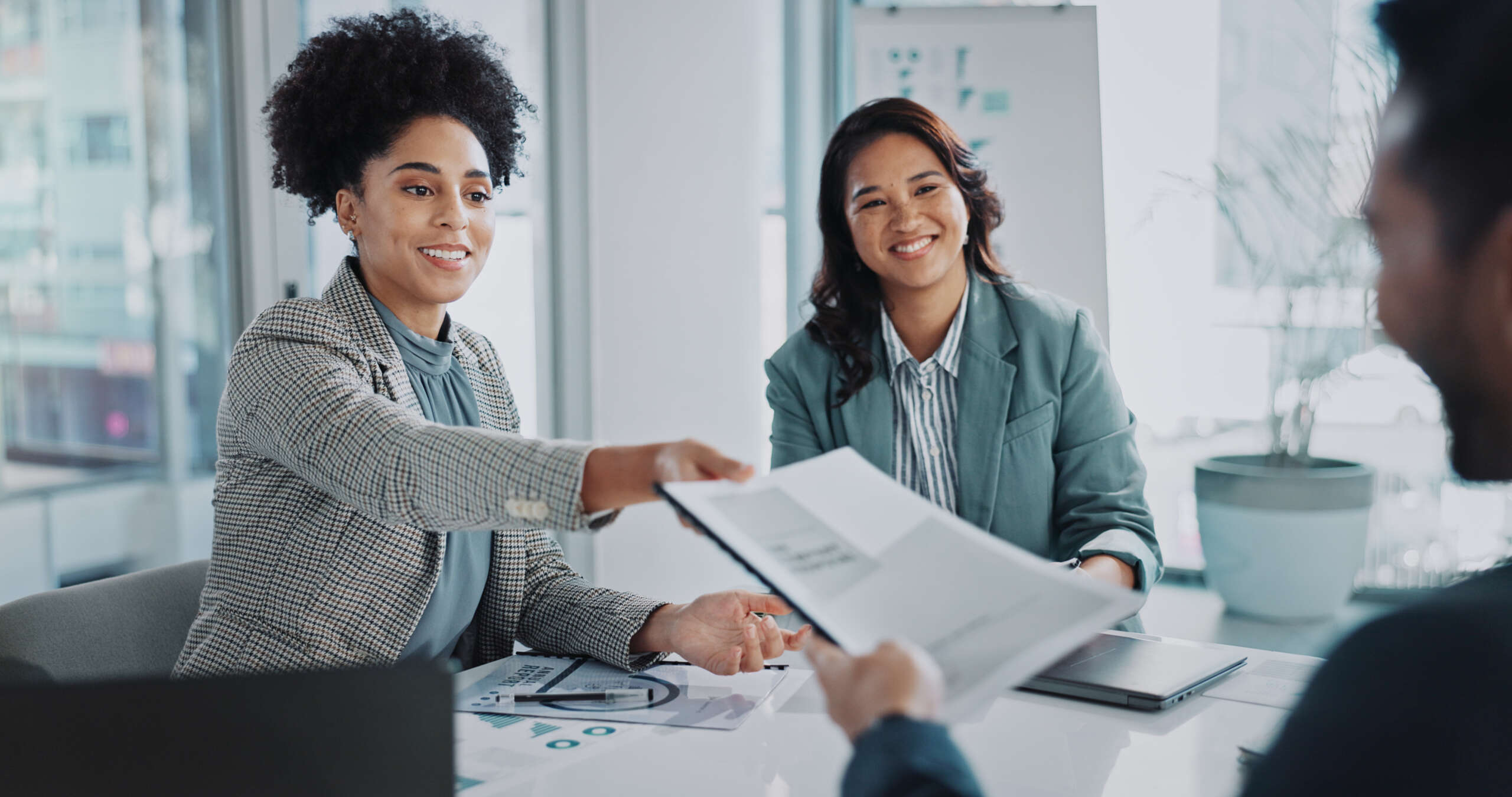 Streamlined Stakeholder Relationship Management with Comprehensive Tools: Enhancing Collaboration and Efficiency
