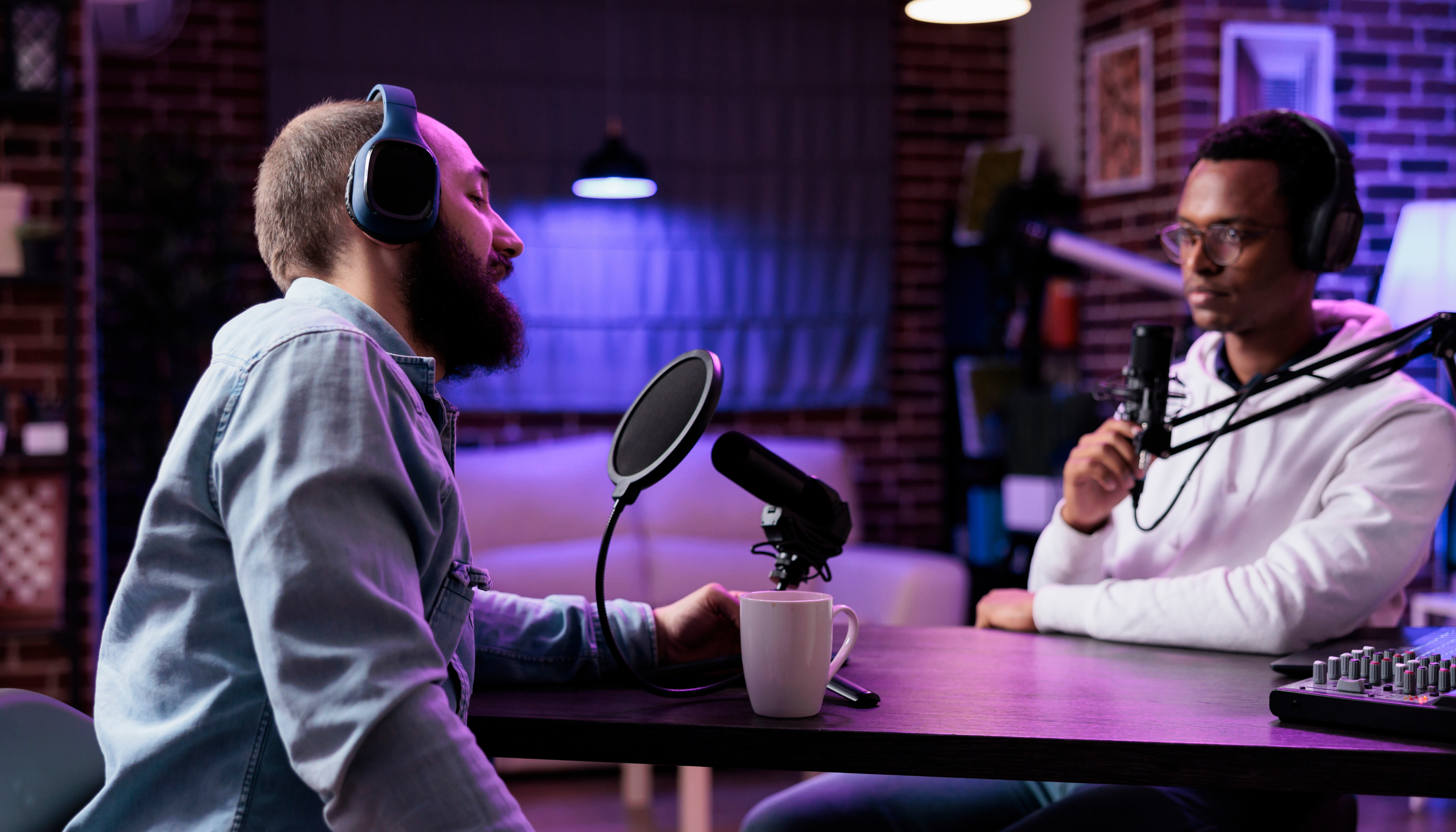 350+ Podcast Name Ideas for You to Use