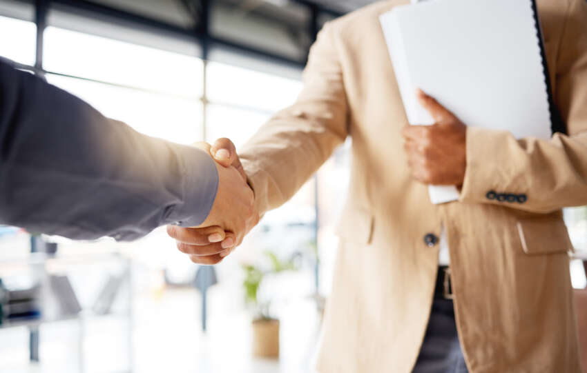 Onboarding Defined: Key Elements and Steps in 2024