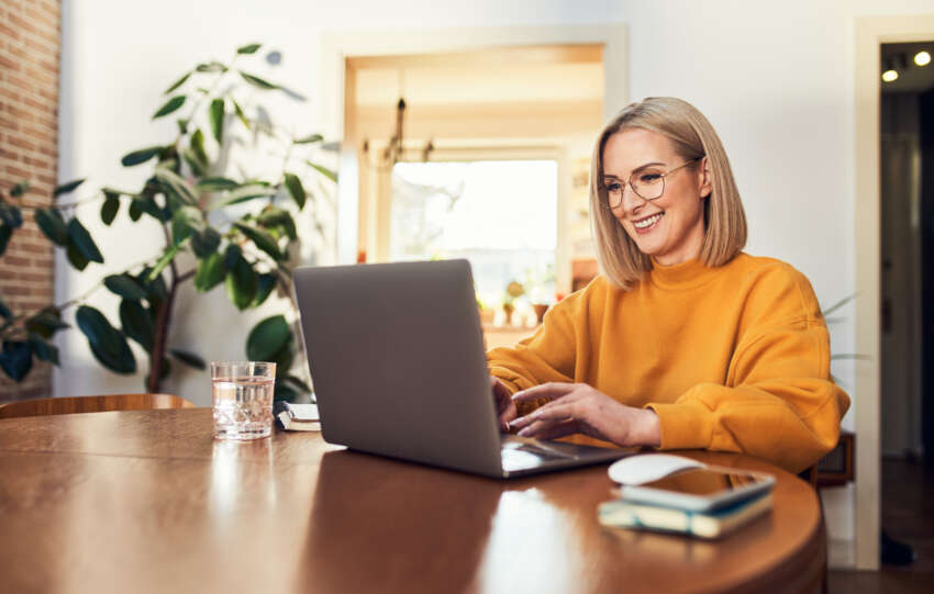 Cheapest Business to Start from Home [2025 Guide]