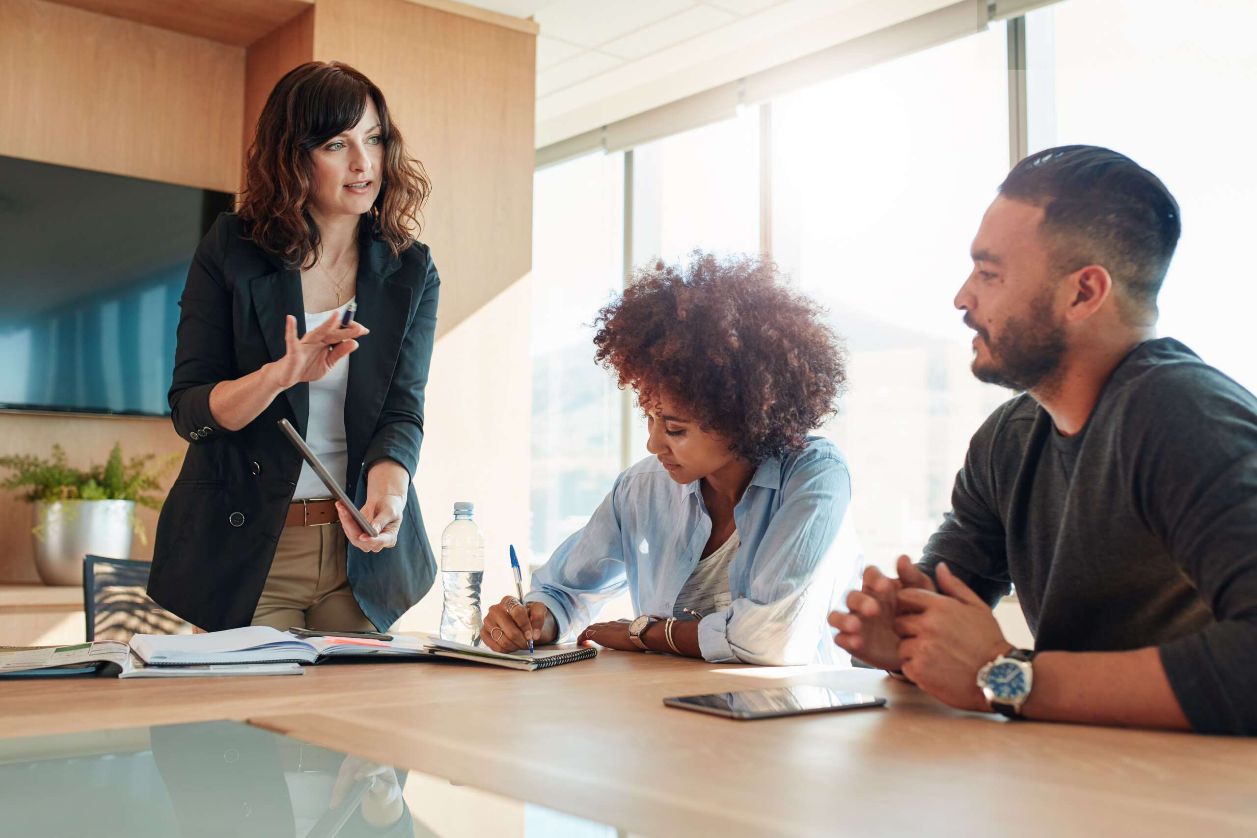 From Manager to Leader: Skills That Drive Growth in 2025