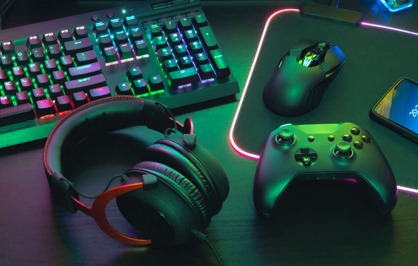 Turn Your Love for Gaming into a Profitable Side Hustle [2025]